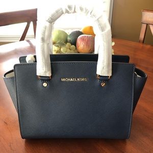 Michael Kors Selma